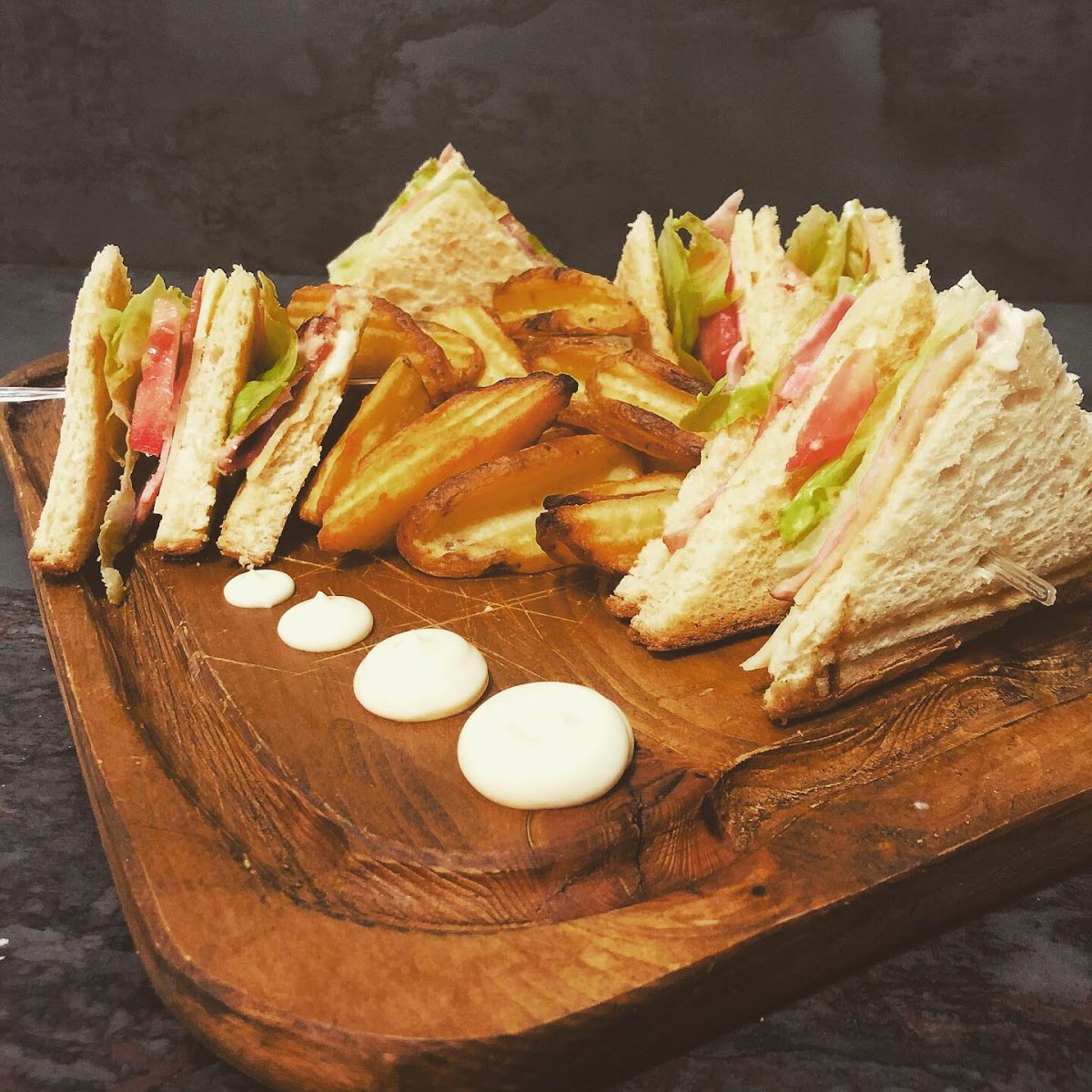 Hermanos Cafe Photos 2